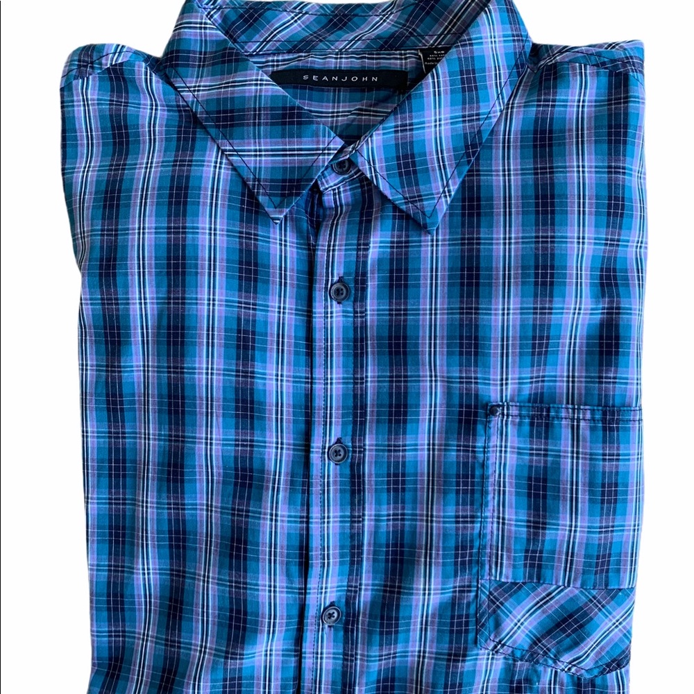 Sean John Men’s button down shirt
